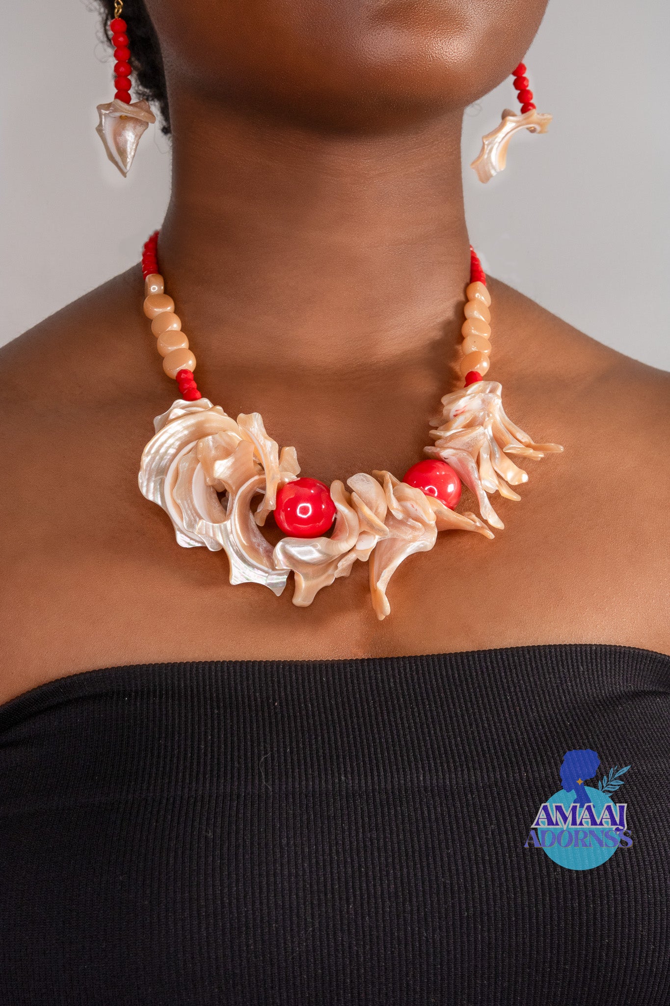 SHELL NECKLACE